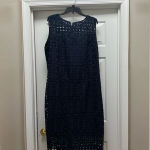 Gorgeous cocktail, wedding, bridal/baby shower dress.